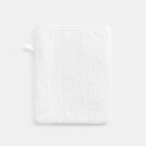 white cotton bath mitt with hook to hang it. the size is 6 x 8