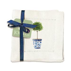 set of 6 cloth napkins with a topiary plant in a blue and white pot.